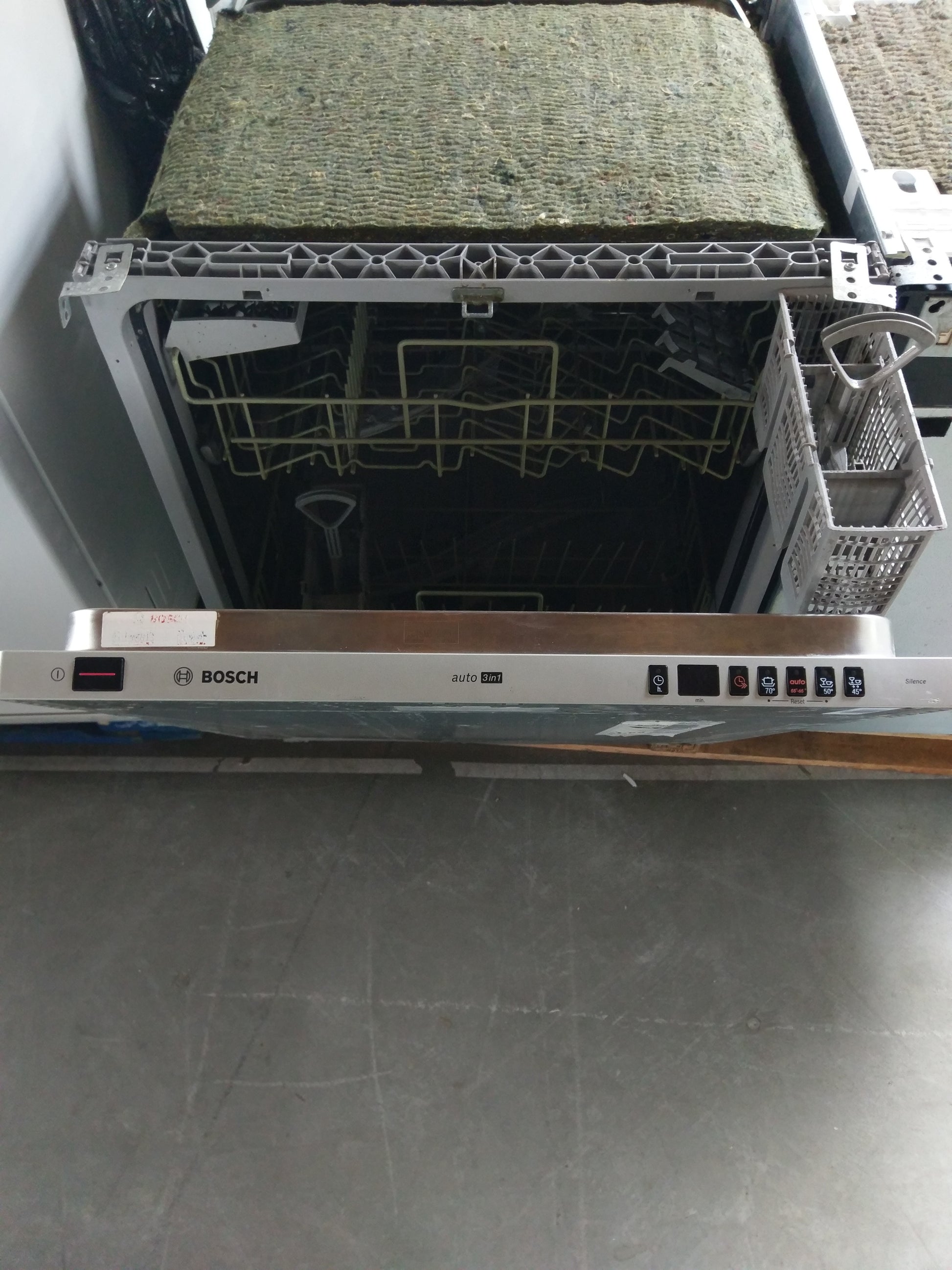VWI-BOS-SGV45M83-R image_0 1